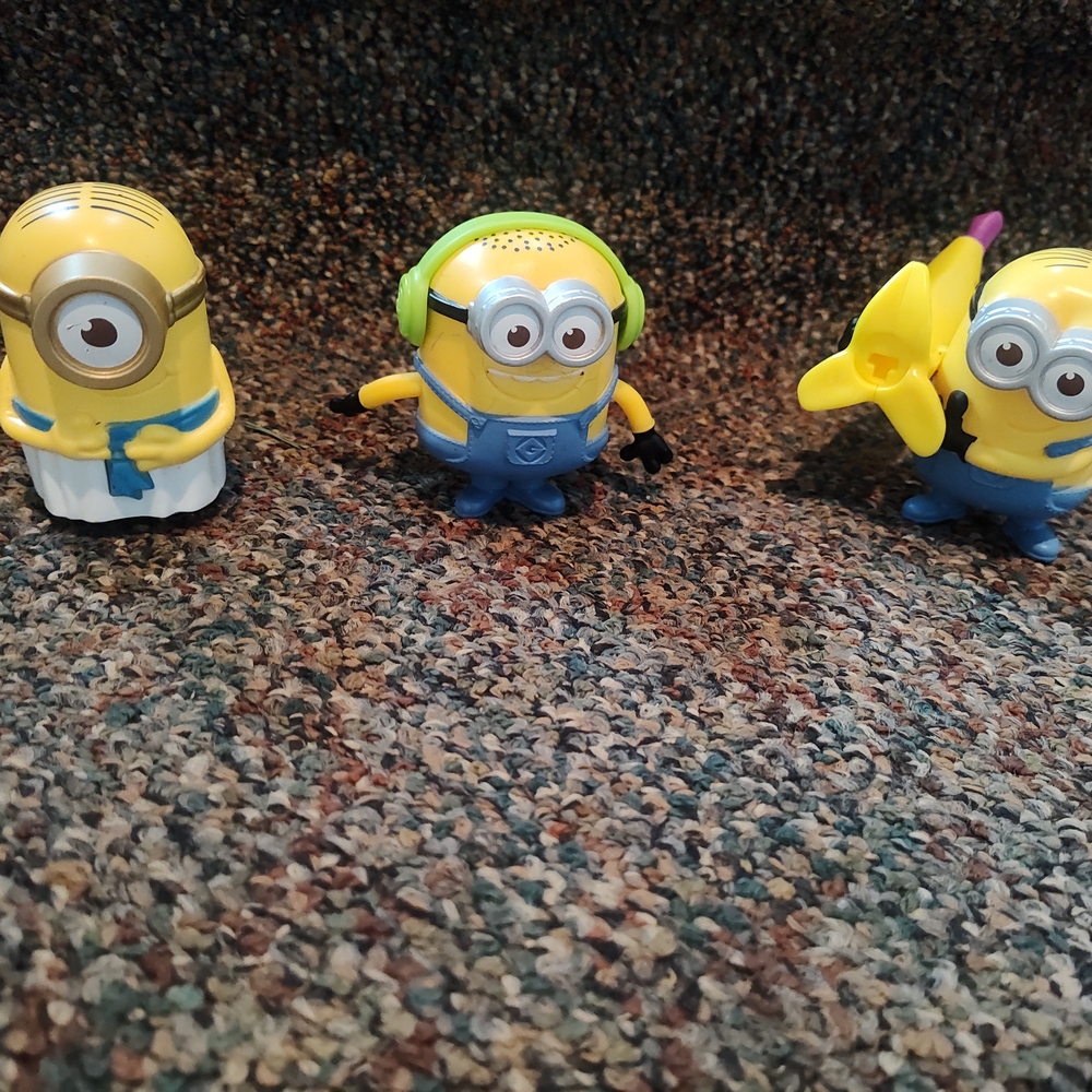 Yellow and Blue Minion Action Figures Playset
